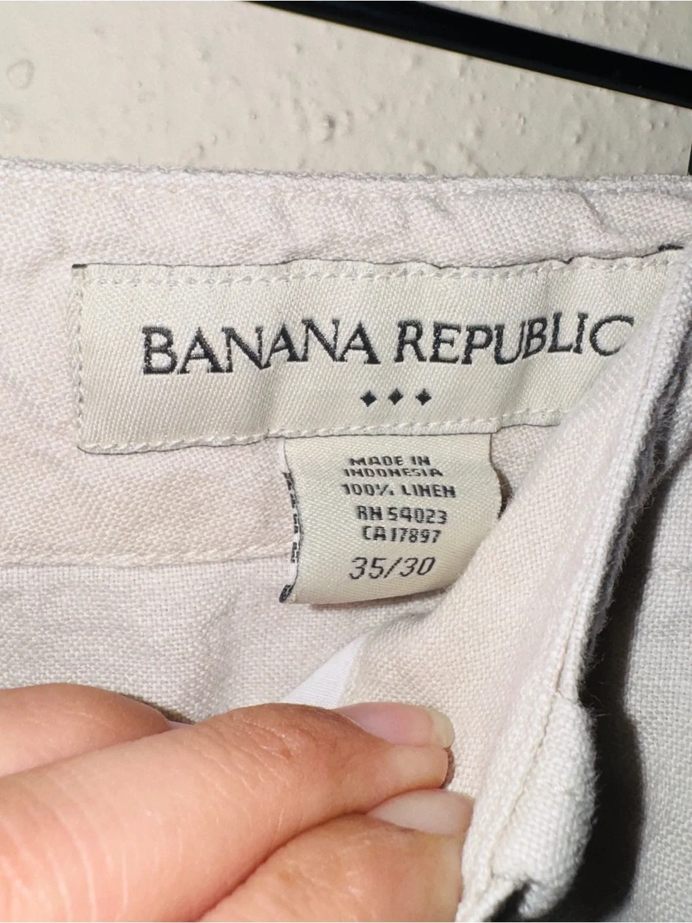 Banana Republic Linen Light Beige Cargo Button Fly Straight Leg Pants